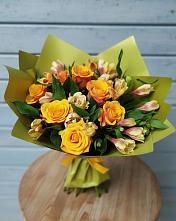 Букет цветов из:  Альстромерии и Розы в Новое