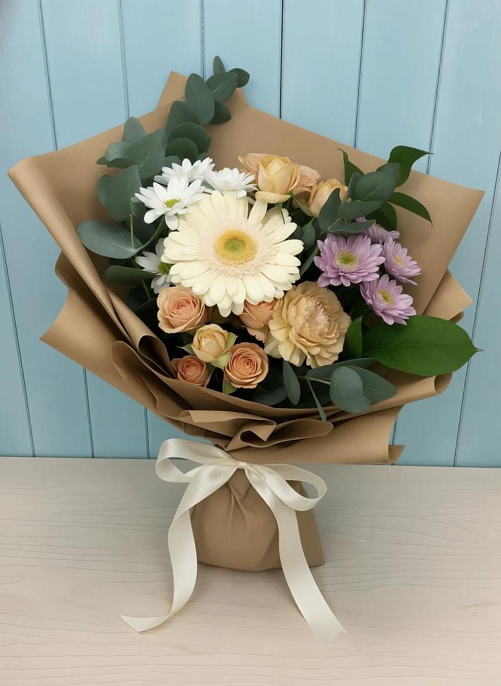 Букет цветов из: Герберы и Хризантемы в Новое