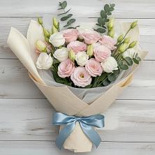 Букет цветов из:  Лизиантусы в Новое