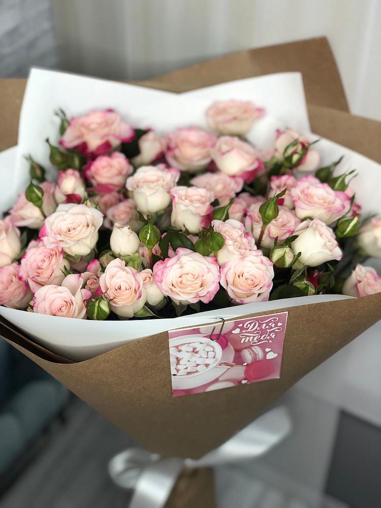 Букет цветов из: Розы в Новое