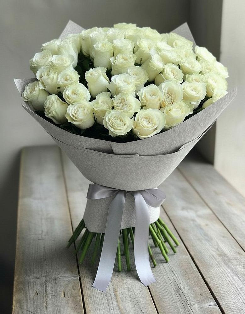 Букет 35 Белых роз в Новое