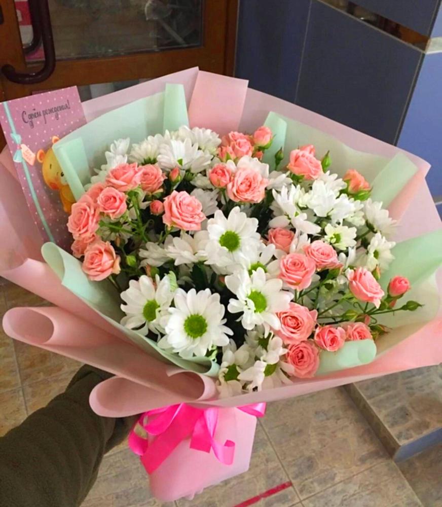 Букет цветов из: Розы и Хризантемы в Новое