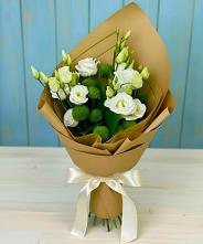 Букет цветов из:  Хризантемы и Лизиантусы #REPLACE_PRED# Новое