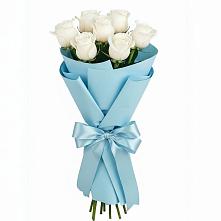 Букет 7 белых роз Проуд в Новое