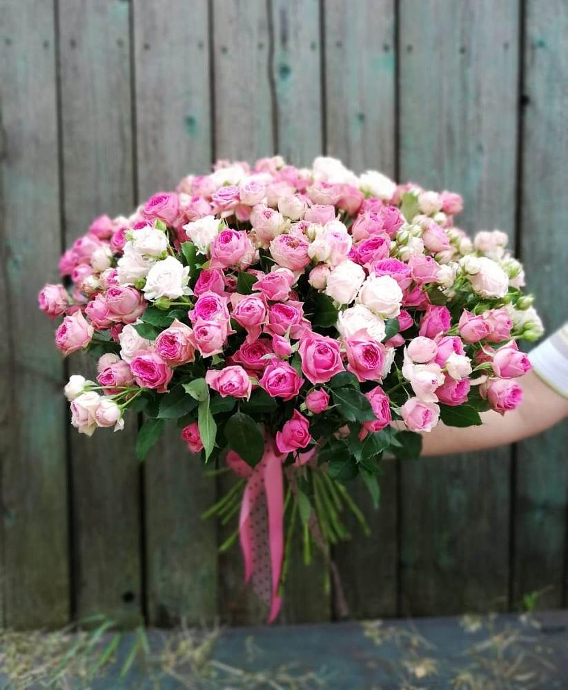 Букет Розовые кустовые розы Натали и Лав Лидия в Новое