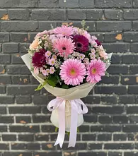 Букет цветов из:  Герберы и Хризантемы в Новое