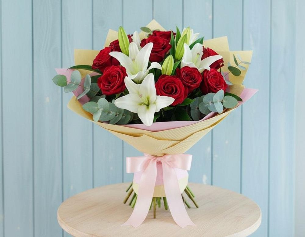 Букет цветов из: Лилии и Розы в Новое